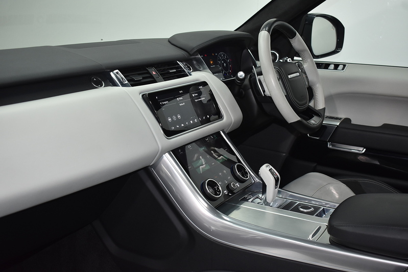 Land Rover Range Rover Sport P575 V8 SVR - U5948