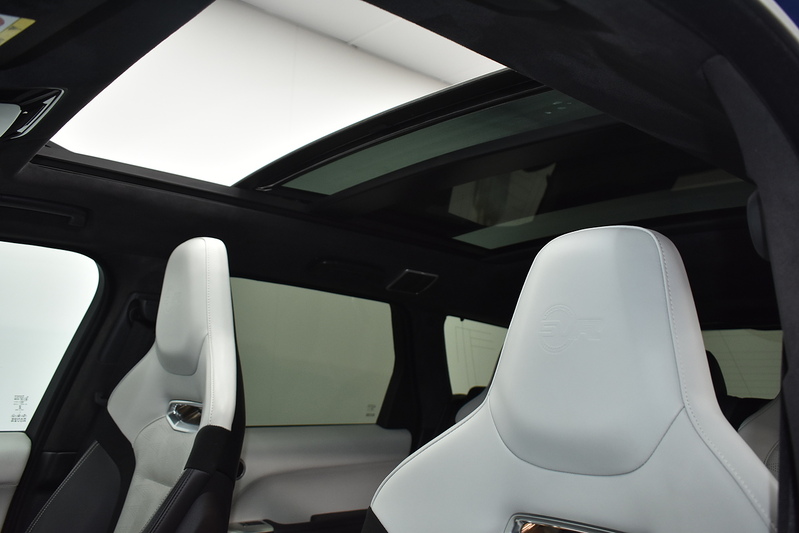 Land Rover Range Rover Sport P575 V8 SVR - U5948