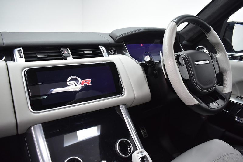 Land Rover Range Rover Sport P575 V8 SVR - U5948