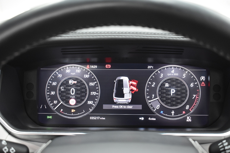 Land Rover Range Rover Sport P575 V8 SVR - U5948