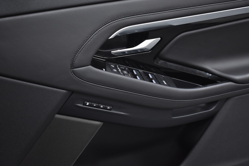 Land Rover Range Rover Evoque D200 MHEV R-Dynamic HSE - U5966