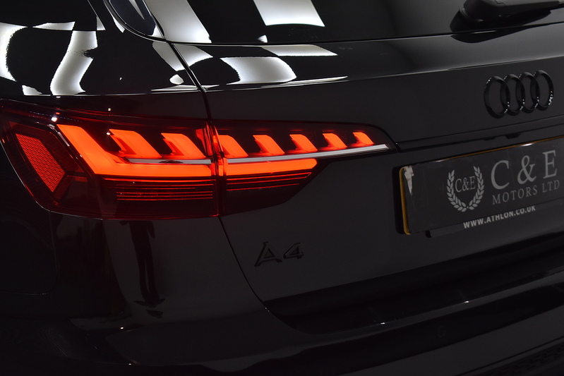 Audi A4 Avant TFSI Black Edition - U5976