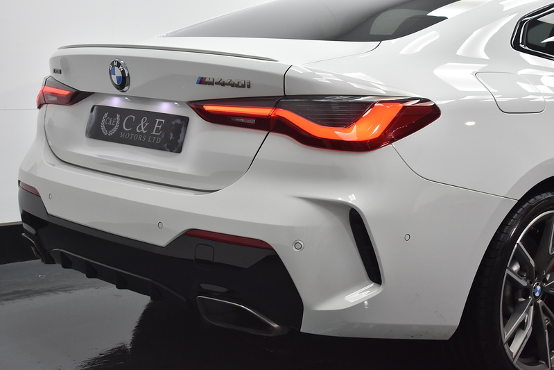 BMW 4 Series M440i MHT - U5982