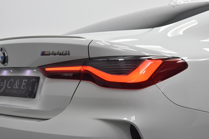 BMW 4 Series M440i MHT - U5982