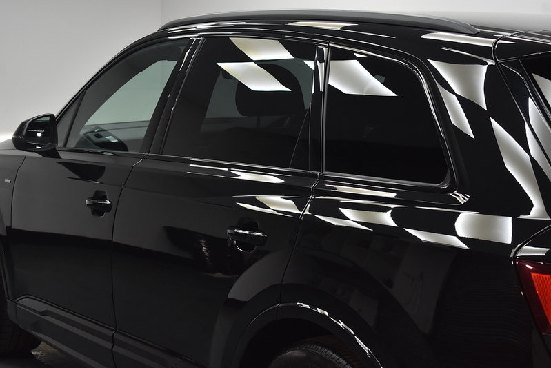 Audi Q7 TFSI V6 Black Edition - U5986