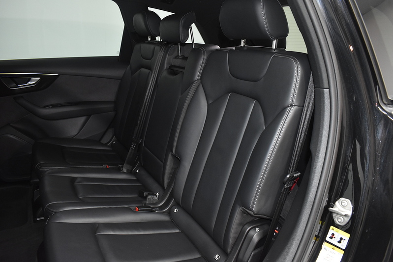 Audi Q7 TFSI V6 Black Edition - U5986
