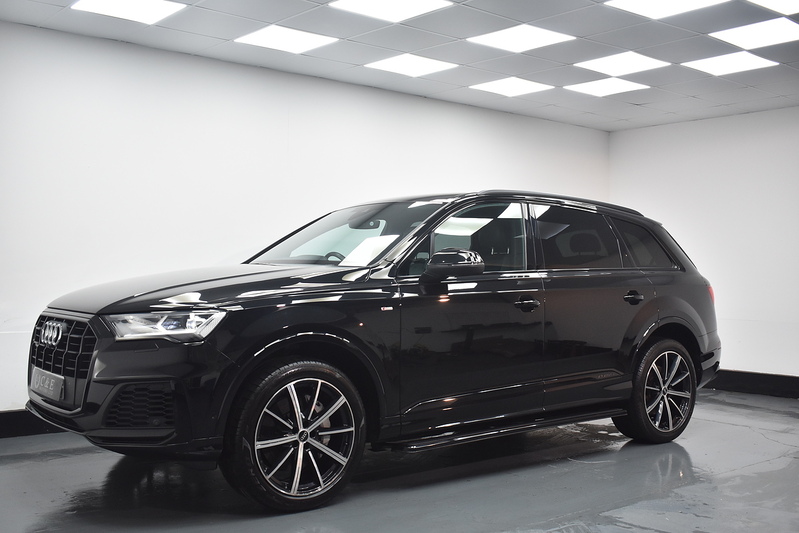 Audi Q7 TFSI V6 Black Edition - U5986