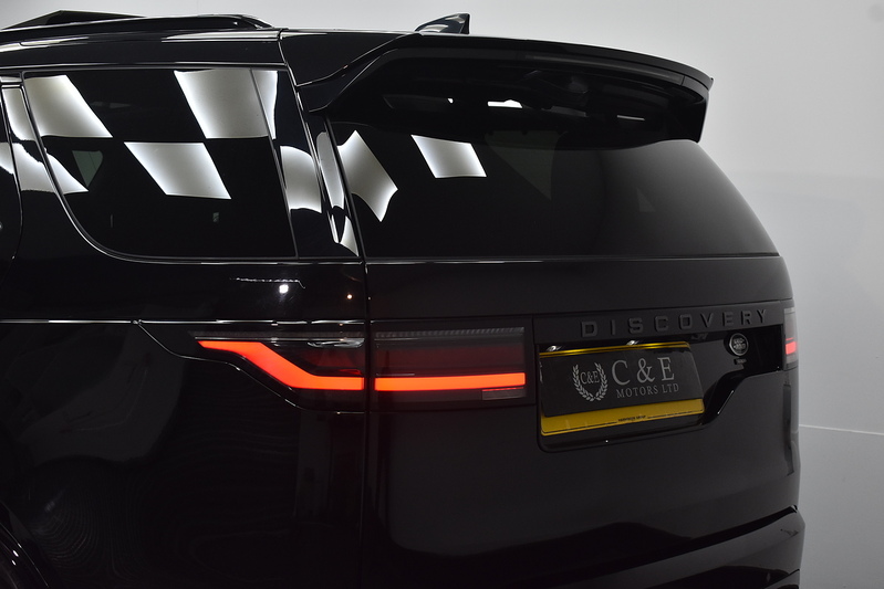 Land Rover Discovery D300 MHEV R-Dynamic HSE - U5992