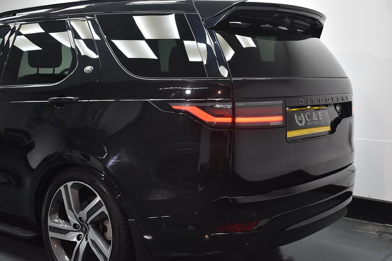 Land Rover Discovery D300 MHEV R-Dynamic HSE - U5992