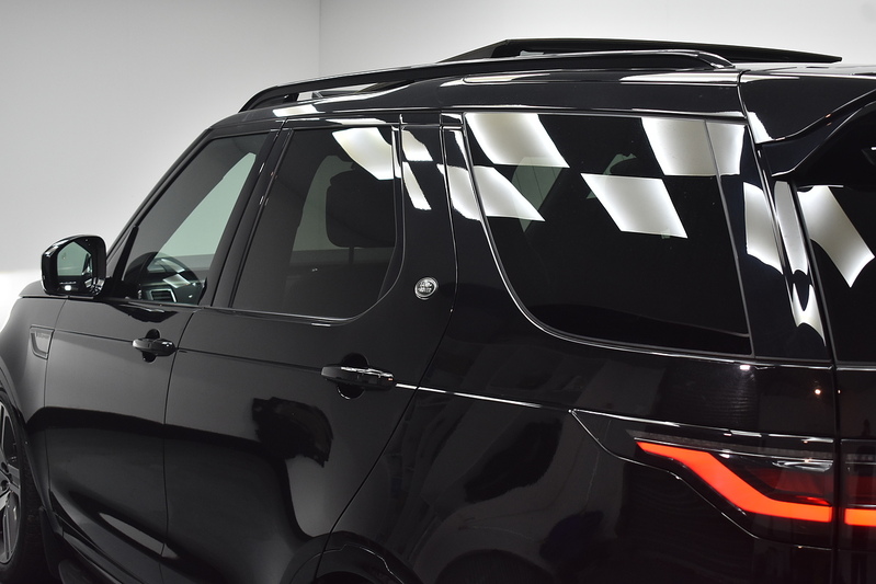 Land Rover Discovery D300 MHEV R-Dynamic HSE - U5992