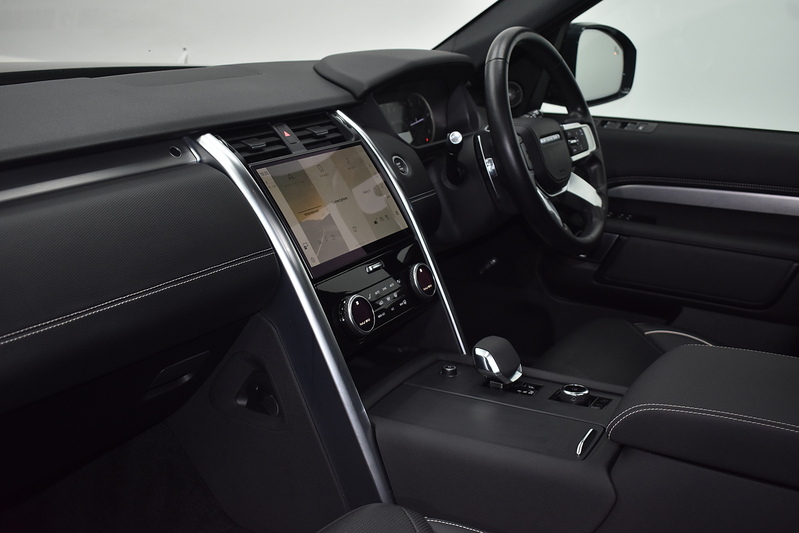 Land Rover Discovery D300 MHEV R-Dynamic HSE - U5992