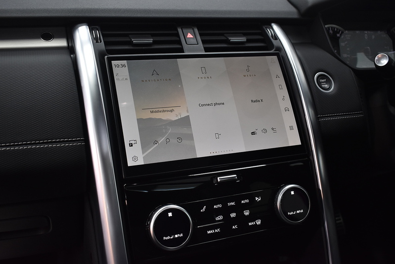 Land Rover Discovery D300 MHEV R-Dynamic HSE - U5992