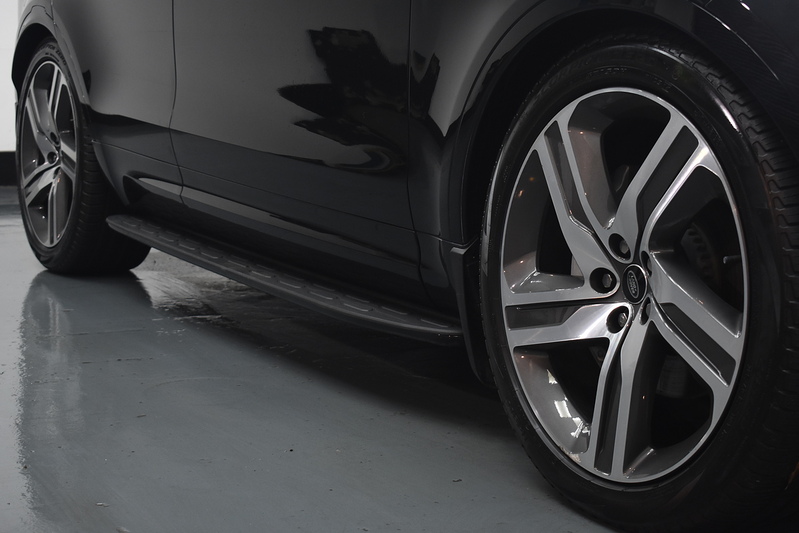 Land Rover Discovery D300 MHEV R-Dynamic HSE - U5992