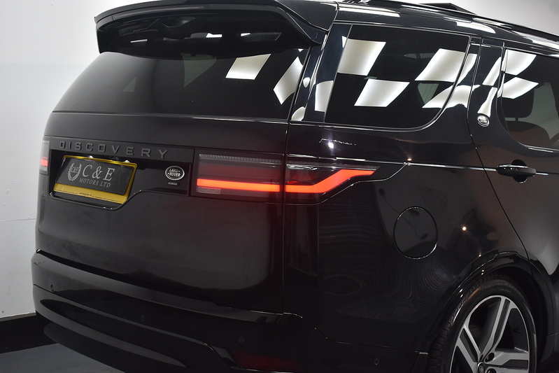 Land Rover Discovery D300 MHEV R-Dynamic HSE - U5992