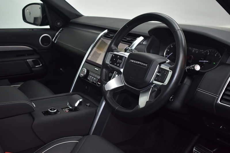 Land Rover Discovery D300 MHEV R-Dynamic HSE - U5992