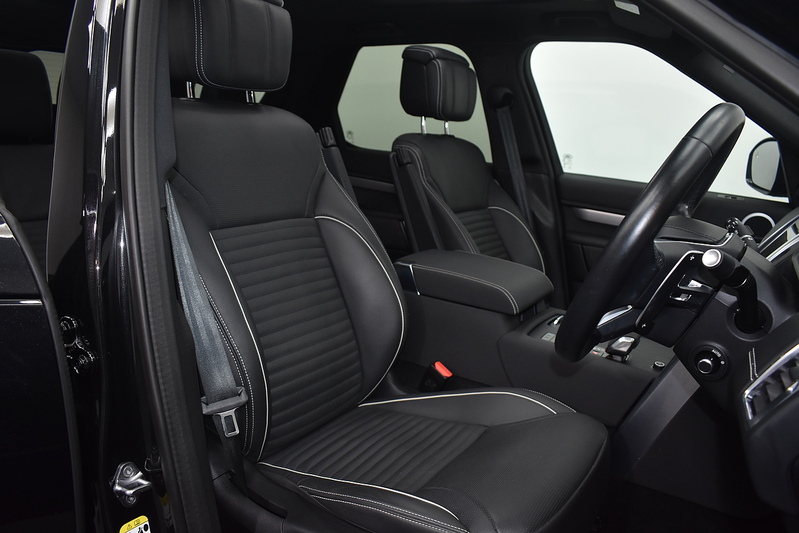 Land Rover Discovery D300 MHEV R-Dynamic HSE - U5992