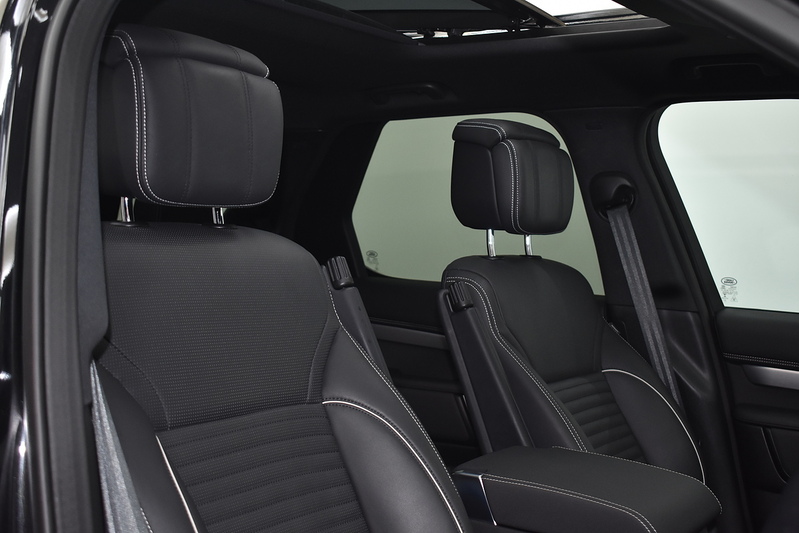 Land Rover Discovery D300 MHEV R-Dynamic HSE - U5992