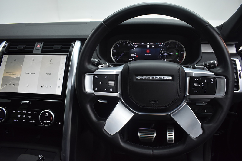 Land Rover Discovery D300 MHEV R-Dynamic HSE - U5992