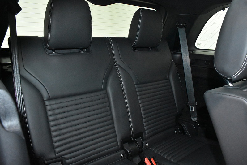 Land Rover Discovery D300 MHEV R-Dynamic HSE - U5992