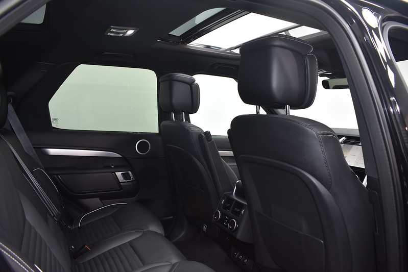 Land Rover Discovery D300 MHEV R-Dynamic HSE - U5992