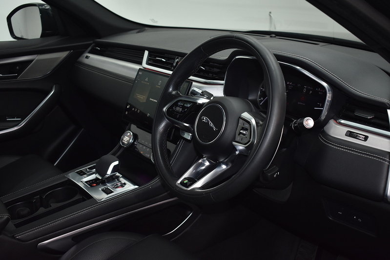 Jaguar F-PACE D200 MHEV R-Dynamic S - U5993