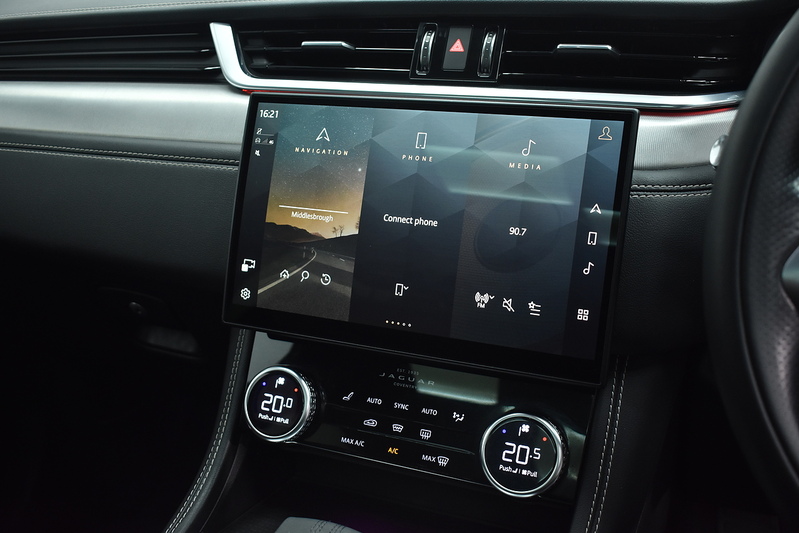 Jaguar F-PACE D200 MHEV R-Dynamic S - U5993