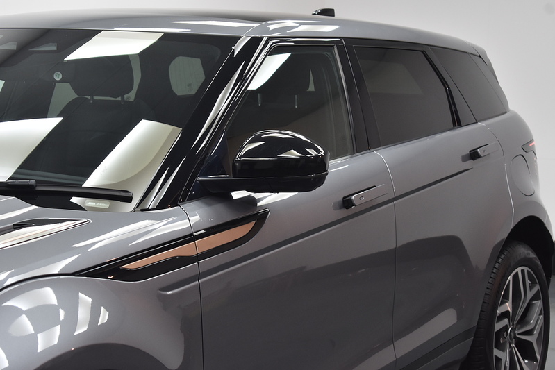 Land Rover Range Rover Evoque P300e R-Dynamic HSE - U5994