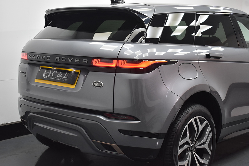 Land Rover Range Rover Evoque P300e R-Dynamic HSE - U5994