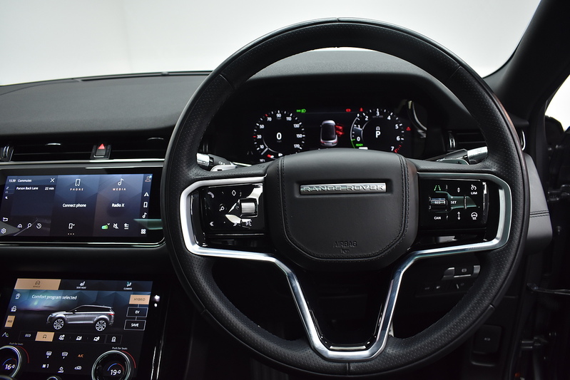 Land Rover Range Rover Evoque P300e R-Dynamic HSE - U5994