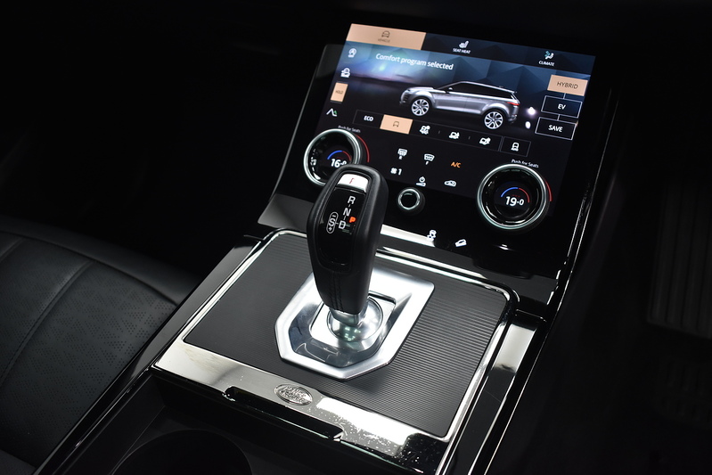 Land Rover Range Rover Evoque P300e R-Dynamic HSE - U5994