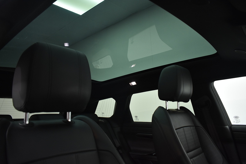 Land Rover Range Rover Evoque P300e R-Dynamic HSE - U5994