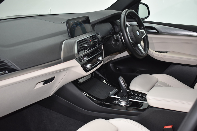 BMW X3 30e M Sport - U5996