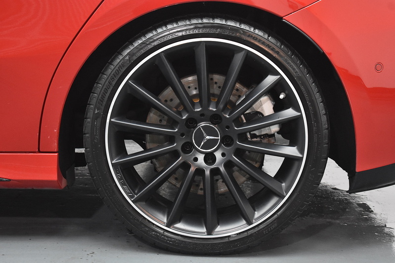 Mercedes-Benz A Class A35 AMG - U6001