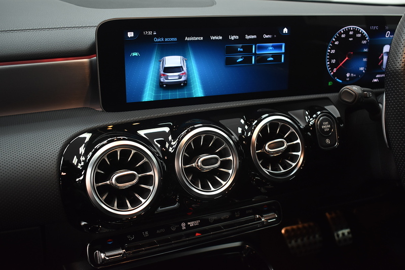 Mercedes-Benz A Class A35 AMG - U6001