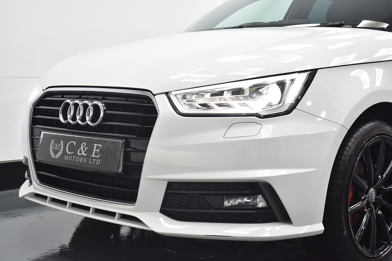 Audi A1 TFSI S line - U6002