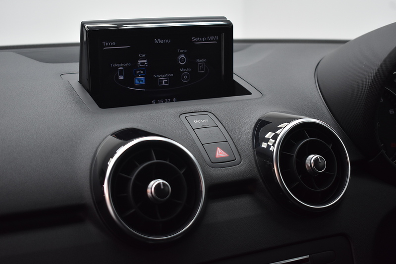 Audi A1 TFSI S line - U6002