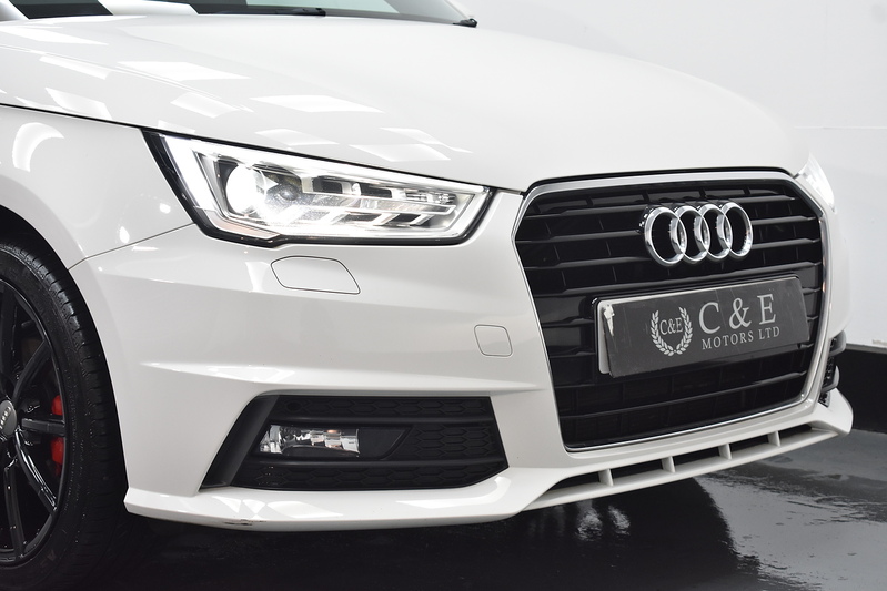 Audi A1 TFSI S line - U6002