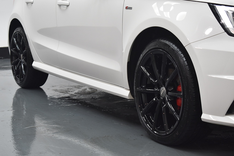 Audi A1 TFSI S line - U6002