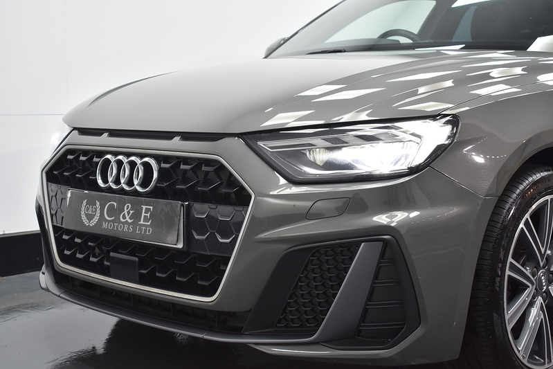 Audi A1 TFSI S line - U6008