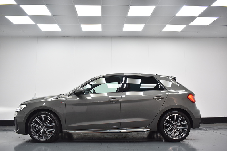 Audi A1 TFSI S line - U6008