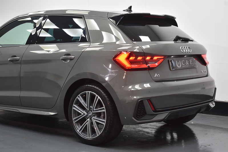 Audi A1 TFSI S line - U6008