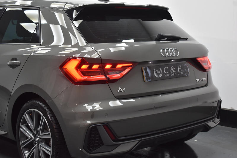 Audi A1 TFSI S line - U6008