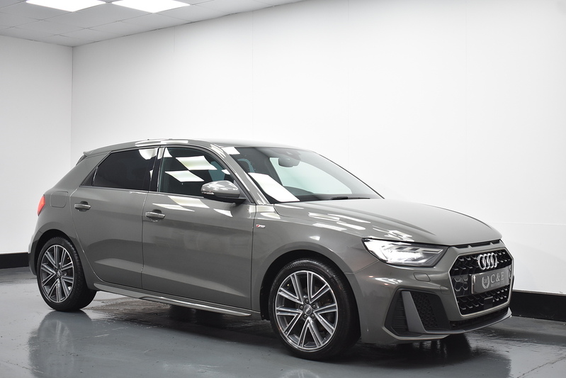 Audi A1 TFSI S line - U6008