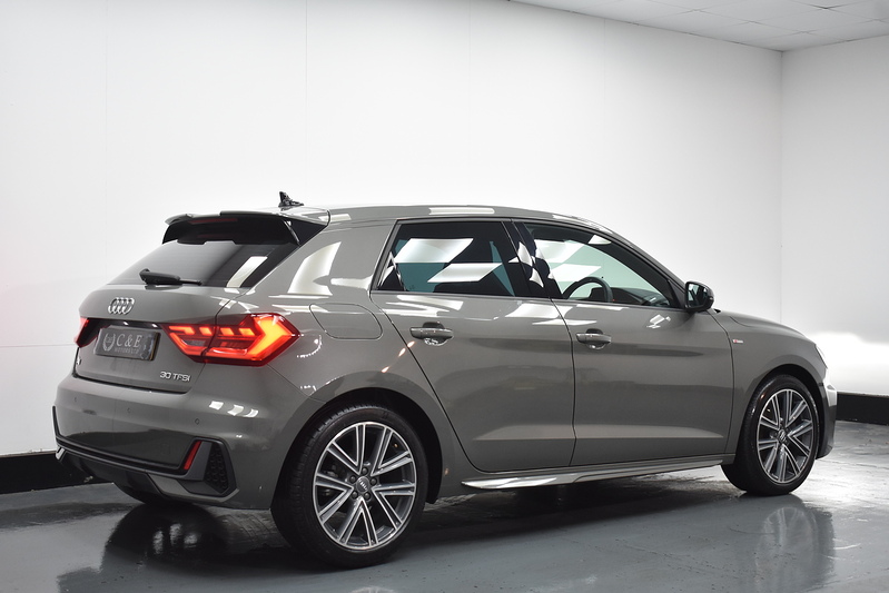 Audi A1 TFSI S line - U6008