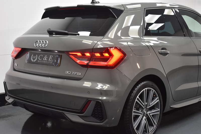 Audi A1 TFSI S line - U6008