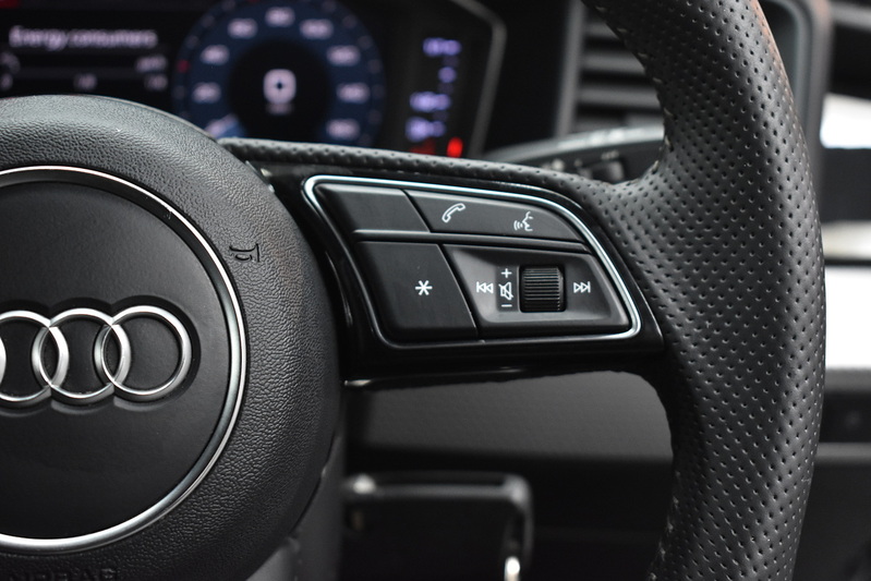 Audi A1 TFSI S line - U6008