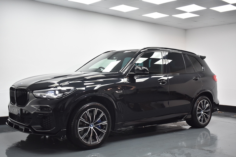 BMW X5 45e M Sport - U6009