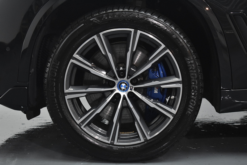 BMW X5 45e M Sport - U6009