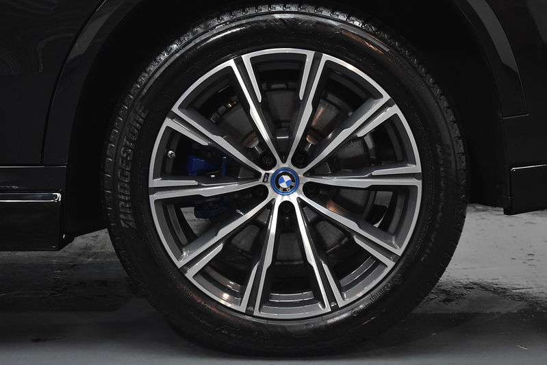 BMW X5 45e M Sport - U6009