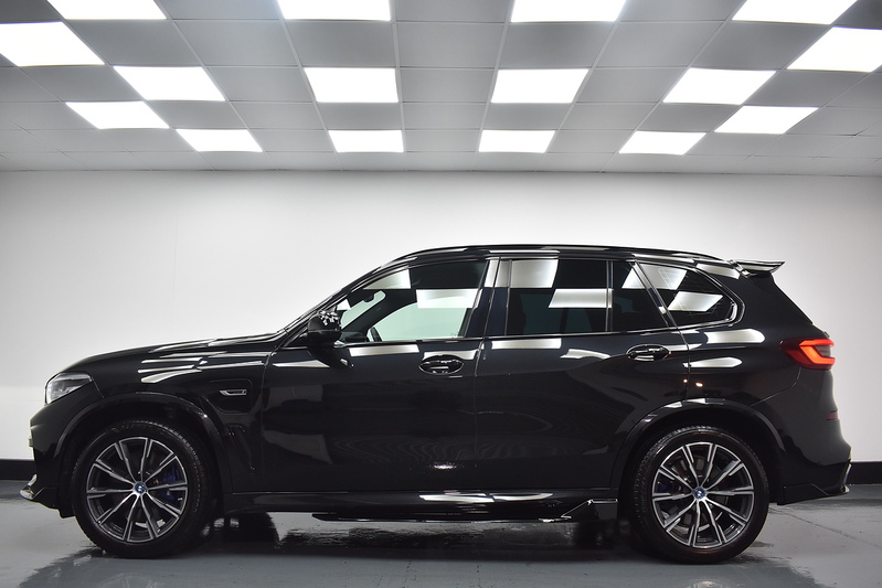 BMW X5 45e M Sport - U6009